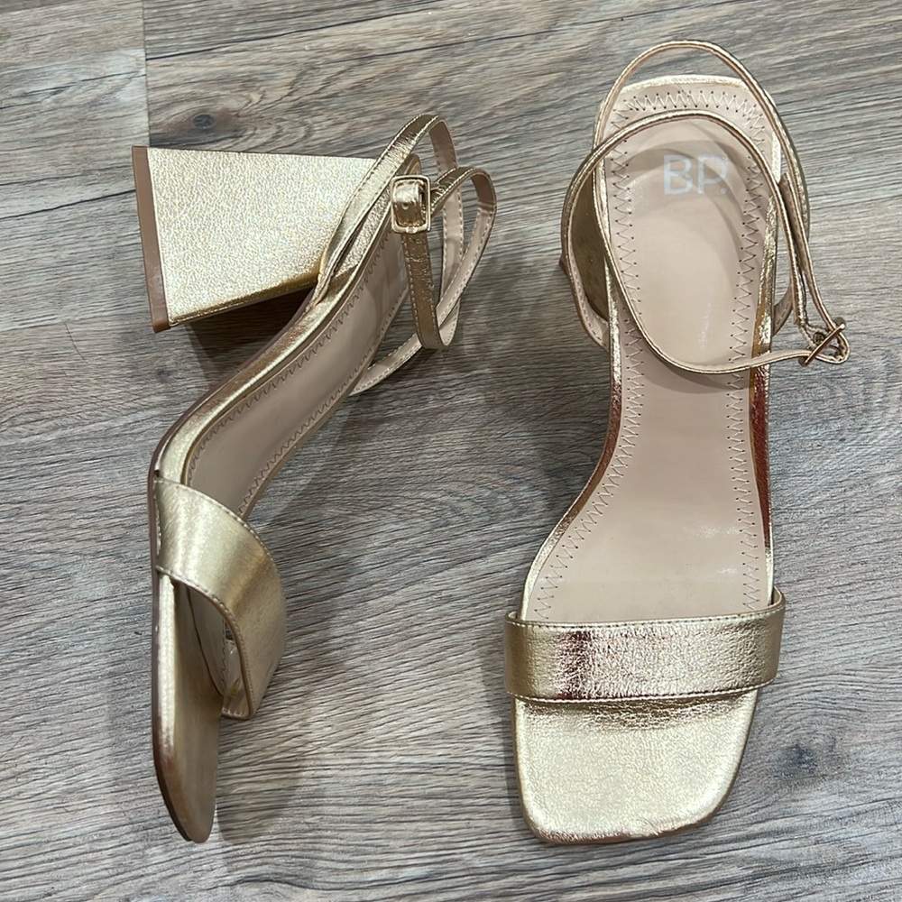 BP. Gold Block Heels